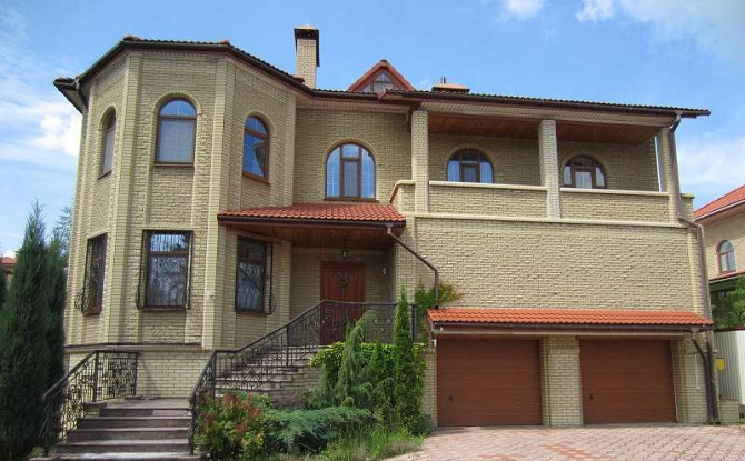 Продам элитный дом в коттеджном городке ХОРОШОВО
