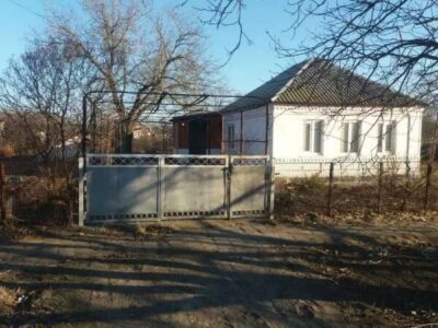 Продам дом в жилом состоянии Новоазовск