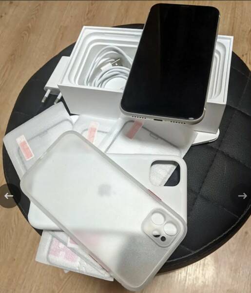 iPhone 11 64 GB White РСТ