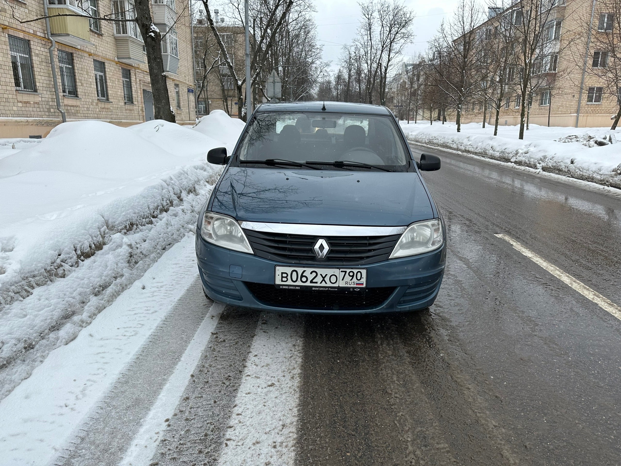 продаётся Renault Logan 2012г МТ