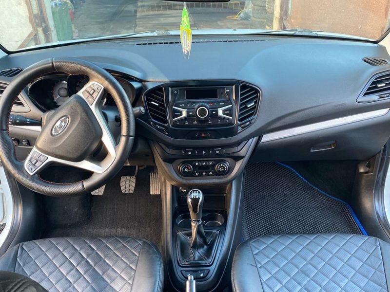 Lada vesta 2019 года в отличном состоянии