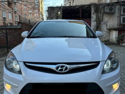 Продам hyundai i30 год 2010