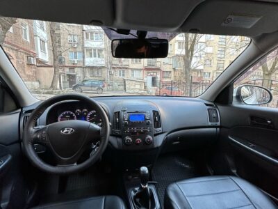 Продам hyundai i30 год 2010