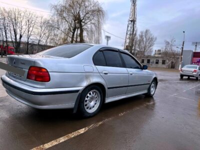Продается BMW Е39 520i, сентябрь 1999 года