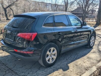 продам audi q5 2011 год 2.0 турбо