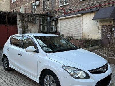 Продам hyundai i30 год 2010