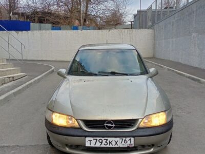 Продам opel vectra 1996 г. автомат объем 2.0