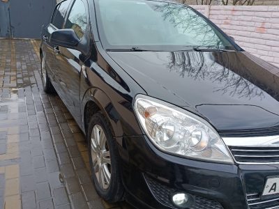 Продам авто опель астра н 2011 г 1.8 акпп