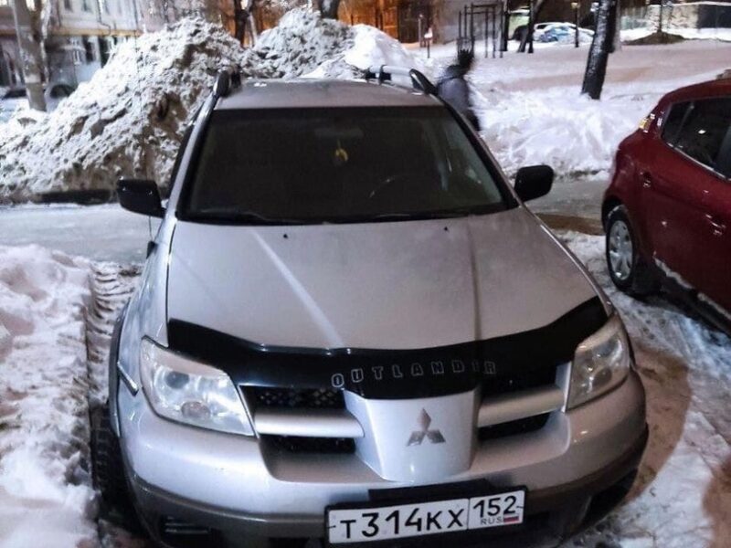 продам Mitsubishi outlander 2003 года