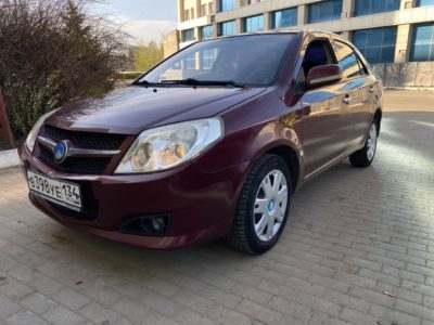 Продаю geely mk год 2011