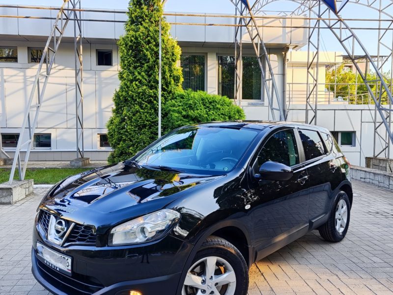 Nissan Qashqai 2.0 AКПП